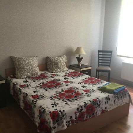 Apartment On Mira Avenue Izmaił Zewnętrze zdjęcie